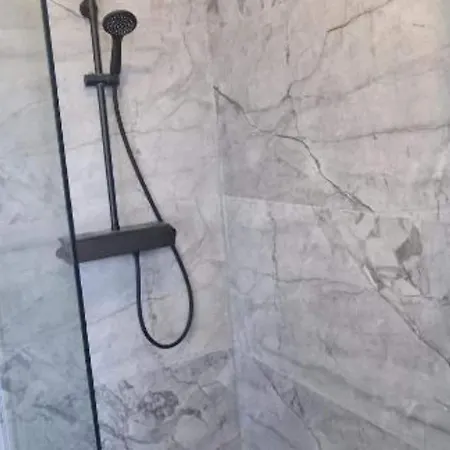 Sunrise With Outdoor Pool - 4 Bedroom & Pool