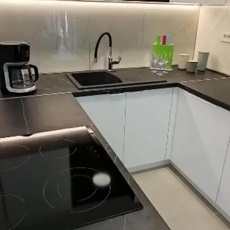 Sunrise With Outdoor Pool - 4 Bedroom & Pool * Šibenik